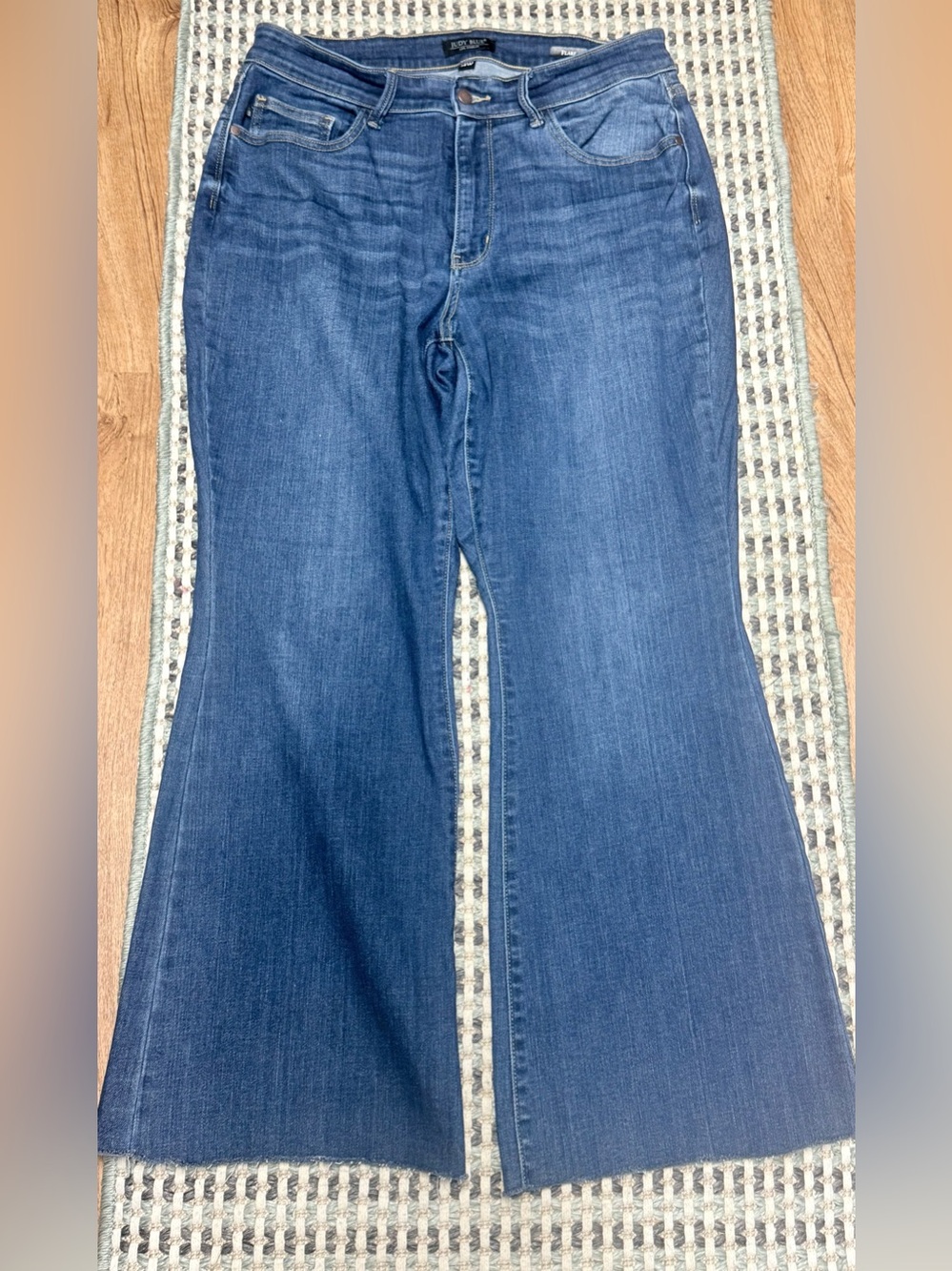 Judy Blue Medium Wash Flare Jeans